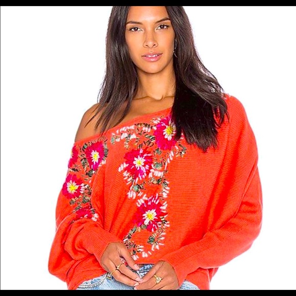 Free People Sweaters - ❣️HP❣️FREE PEOPLE BOUQUET DOLMAN SLEEVE SWEATER-M- NWT